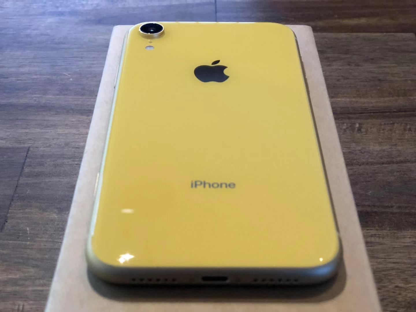 iPhone XR 64GB Yellow (Refurbished) - Mobile City